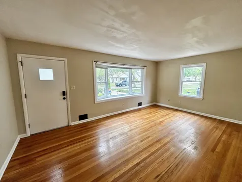 1907 West Pearl Avenue Rockford IL 61103