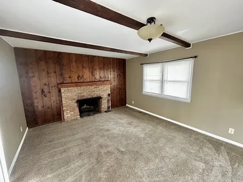 1907 West Pearl Avenue Rockford IL 61103