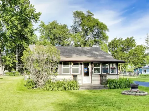 2516 Bittersweet Avenue Holiday Hills IL 60051