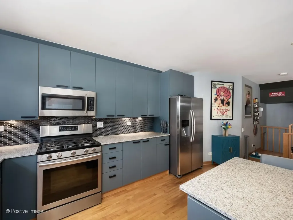 1649 West Ontario Street Chicago IL 60622