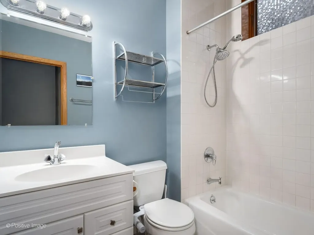 1649 West Ontario Street Chicago IL 60622