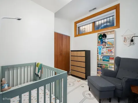 1649 West Ontario Street Chicago IL 60622