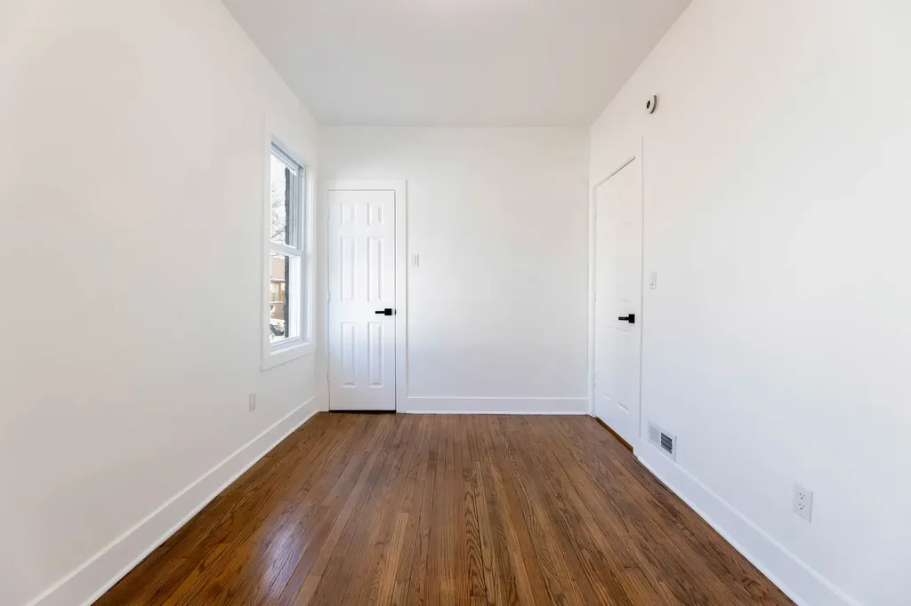 6742 South Carpenter Street Chicago IL 60621