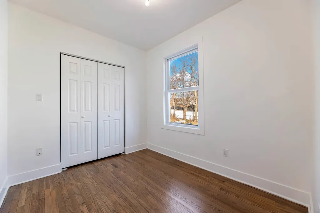 6742 South Carpenter Street Chicago IL 60621