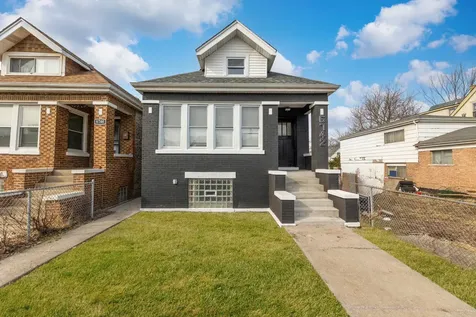 6742 South Carpenter Street Chicago IL 60621