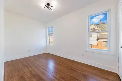 6742 South Carpenter Street Chicago IL 60621