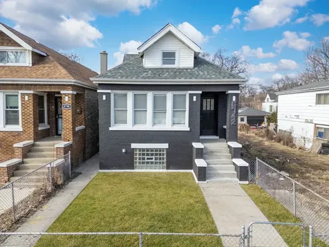 6742 South Carpenter Street Chicago IL 60621