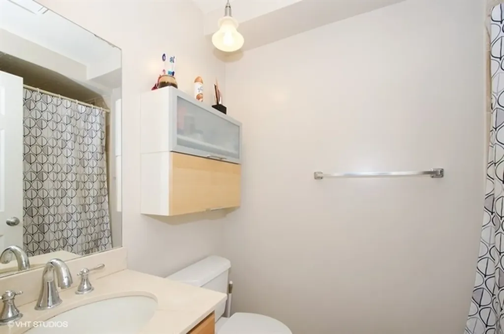 1415 West Lunt Avenue Chicago IL 60626