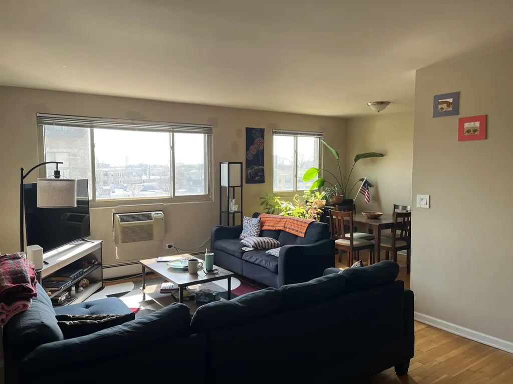 1415 West Lunt Avenue Chicago IL 60626
