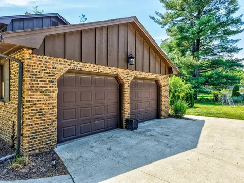 15 Oaklane Drive Ottawa IL 61350