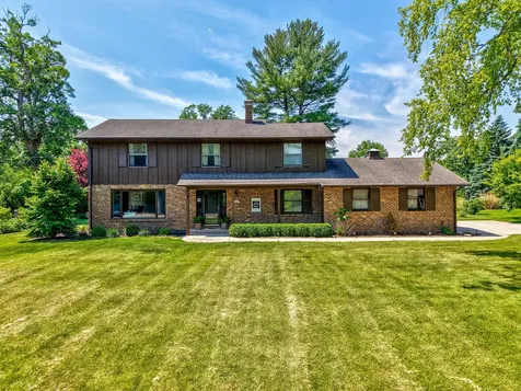 15 Oaklane Drive Ottawa IL 61350