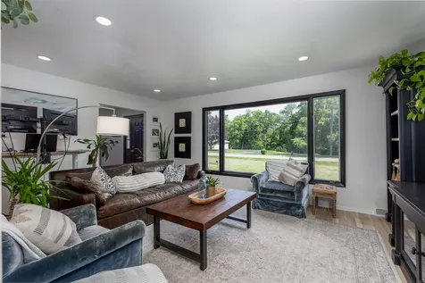 15 Oaklane Drive Ottawa IL 61350
