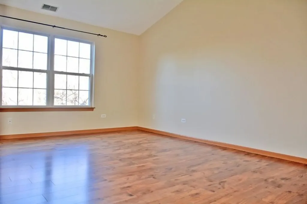 2527 Sheehan Drive Naperville IL 60564