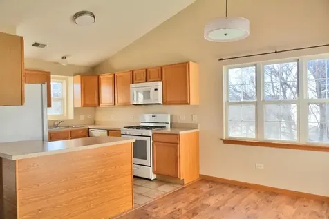 2527 Sheehan Drive Naperville IL 60564