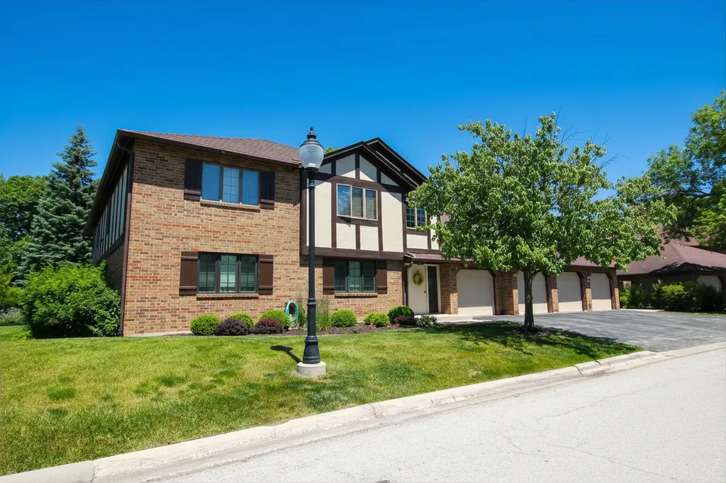 7762 West Arquilla Drive Palos Heights IL 60463