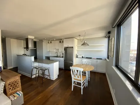2700 North Hampden Court Chicago IL 60614