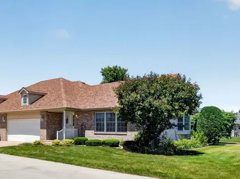 68 Oregon Trail Coal City IL 60416