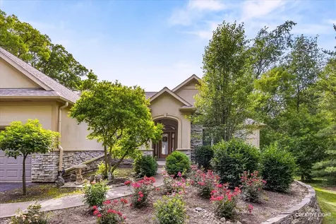 10605 Red Hawk Lane Spring Grove IL 60081