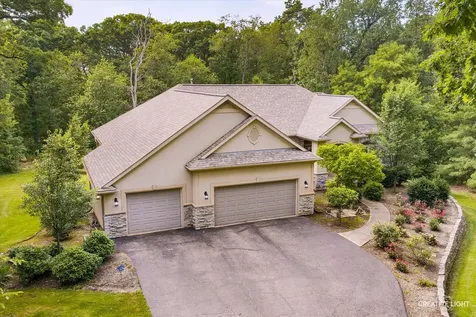 10605 Red Hawk Lane Spring Grove IL 60081