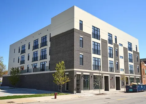 926 East 43rd Street Chicago IL 60653