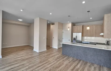 926 East 43rd Street Chicago IL 60653