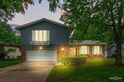 112 Hickory Street Oswego IL 60543