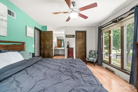 112 Hickory Street Oswego IL 60543