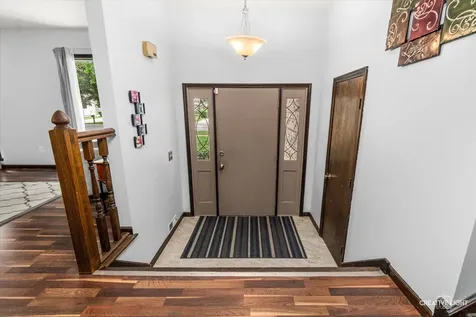 112 Hickory Street Oswego IL 60543