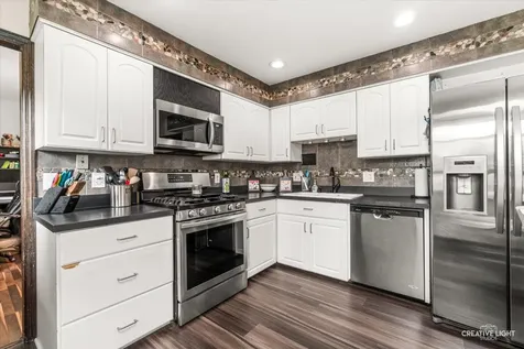 112 Hickory Street Oswego IL 60543
