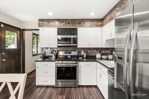 112 Hickory Street Oswego IL 60543