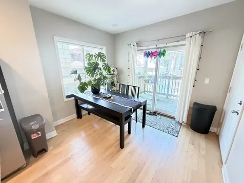 1330 West Roscoe Street Chicago IL 60657