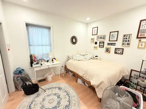 1330 West Roscoe Street Chicago IL 60657