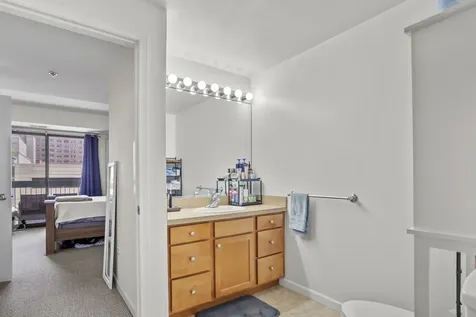 1212 North Wells Street Chicago IL 60610