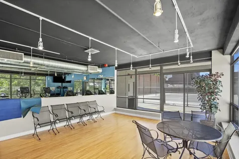 1212 North Wells Street Chicago IL 60610