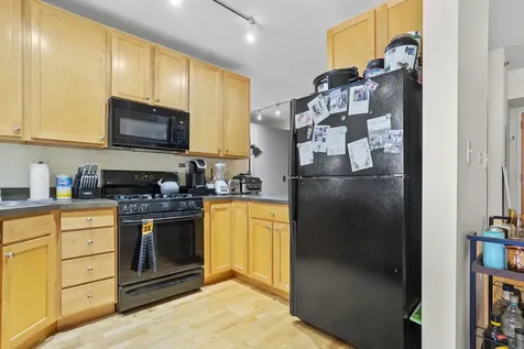 1212 North Wells Street Chicago IL 60610