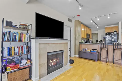 1212 North Wells Street Chicago IL 60610