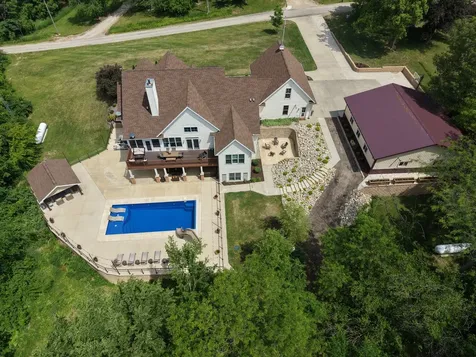 34554 1375 North Avenue Spring Valley IL 61362