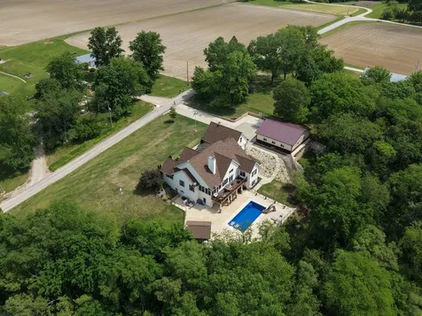 34554 1375 North Avenue Spring Valley IL 61362