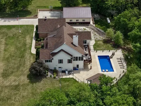 34554 1375 North Avenue Spring Valley IL 61362