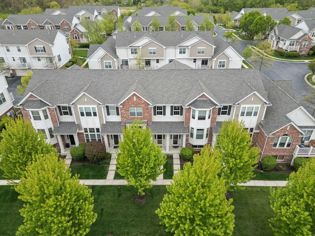 0N083 Vermont Court Winfield IL 60190