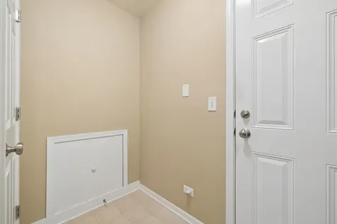0N083 Vermont Court Winfield IL 60190