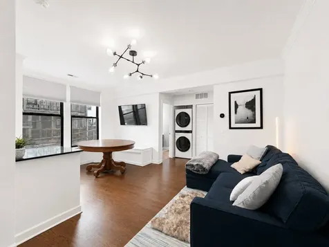 743 West Cornelia Avenue Chicago IL 60657