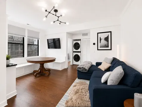 743 West Cornelia Avenue Chicago IL 60657