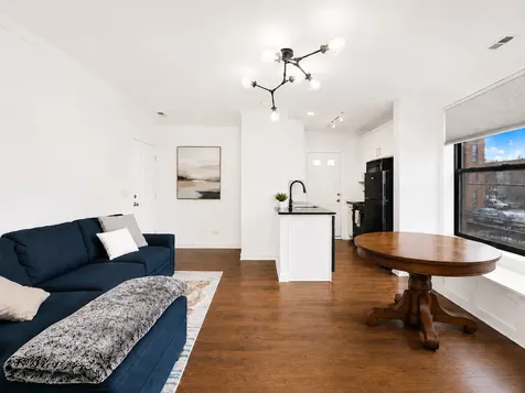 743 West Cornelia Avenue Chicago IL 60657