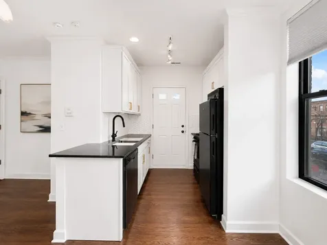 743 West Cornelia Avenue Chicago IL 60657
