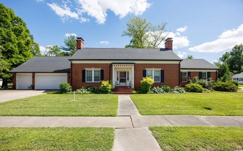 825 West Warmouth Street Salem IL 62881