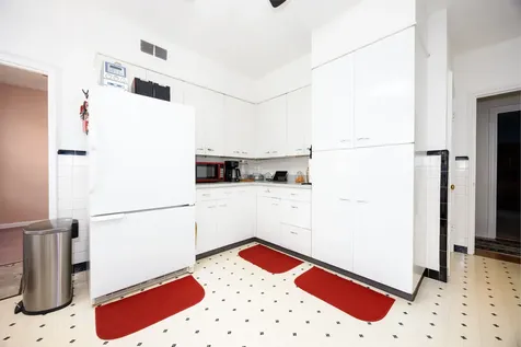 825 West Warmouth Street Salem IL 62881