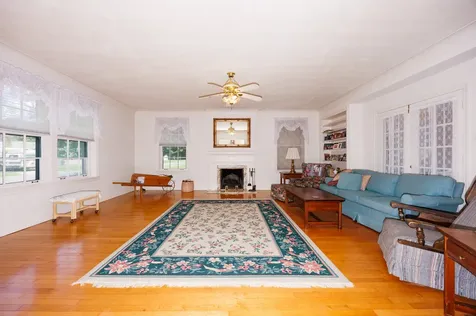 825 West Warmouth Street Salem IL 62881