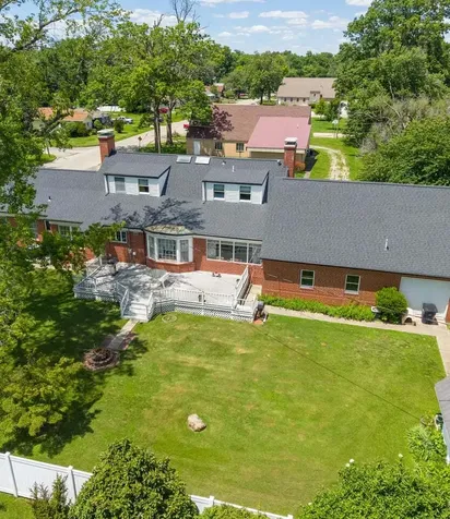 825 West Warmouth Street Salem IL 62881