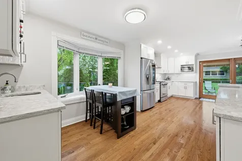 1132 South Fernandez Avenue Arlington Heights IL 60005